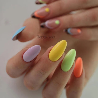 Gellak 136, Trendy Nails - SimDi Beauty